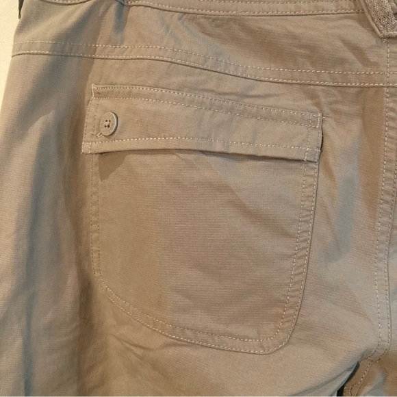 THE NORTH FACE Sz 12 Khaki Convertible Hiking Pants with Many Pockets - Picture 13 of 16